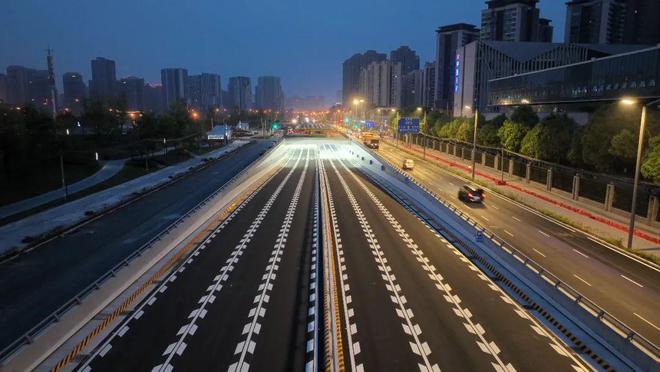 顺路口）下穿隧道半幅通车澳门新葡京剑南大道（长(图4)