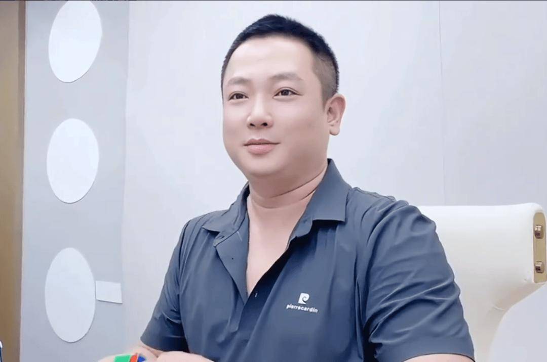 方卖到全球150个国家和地区获新华社报道！新葡京网上赌场2000元起家这个澄海人将魔(图1)